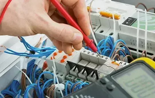 Professional electrician in Bow